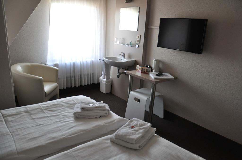 Hotel Het Anker Heythuysen Bilik gambar